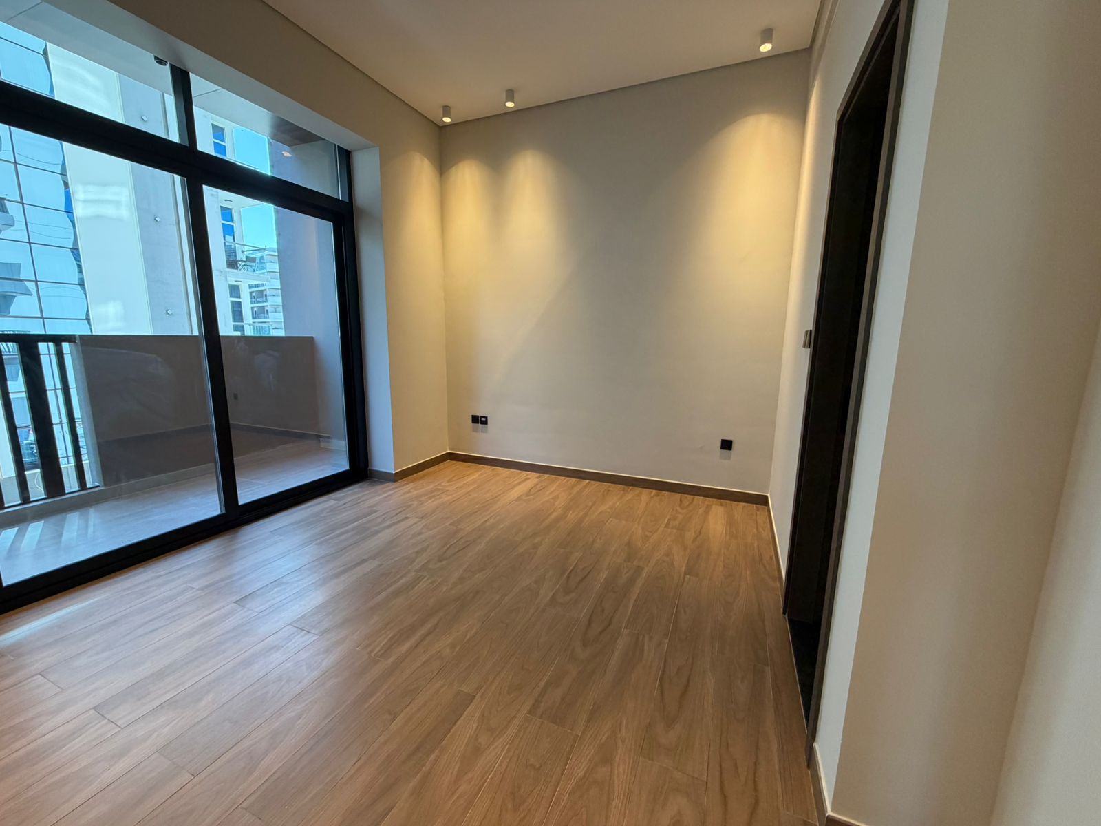 Spacious 2-Bedroom Apartment for Rent in Marquis Galleria, Arjan 🏡
