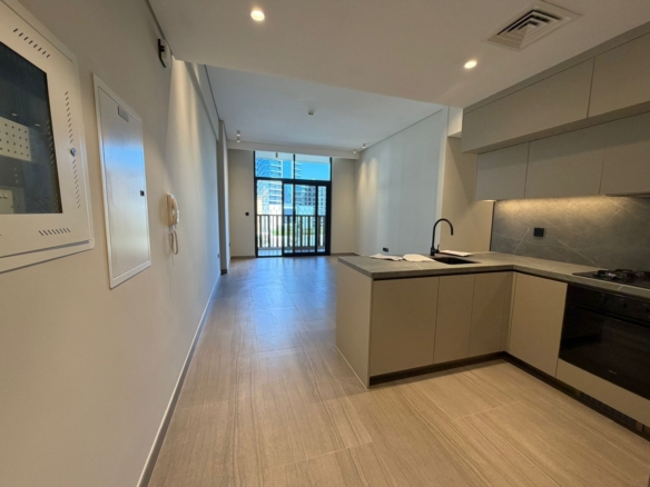 Spacious 2-Bedroom Apartment for Rent in Marquis Galleria, Arjan 🏡