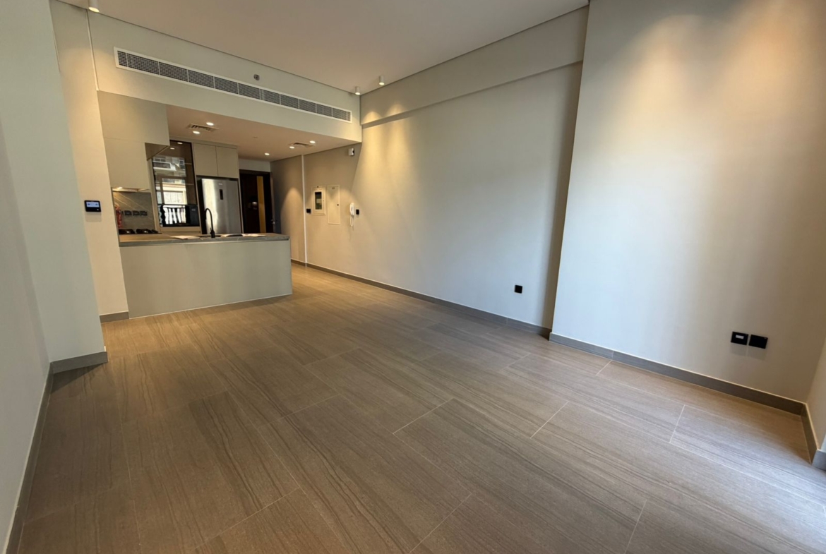 Spacious 2-Bedroom Apartment for Rent in Marquis Galleria, Arjan 🏡